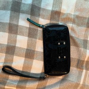 Kate Spade wristlet.